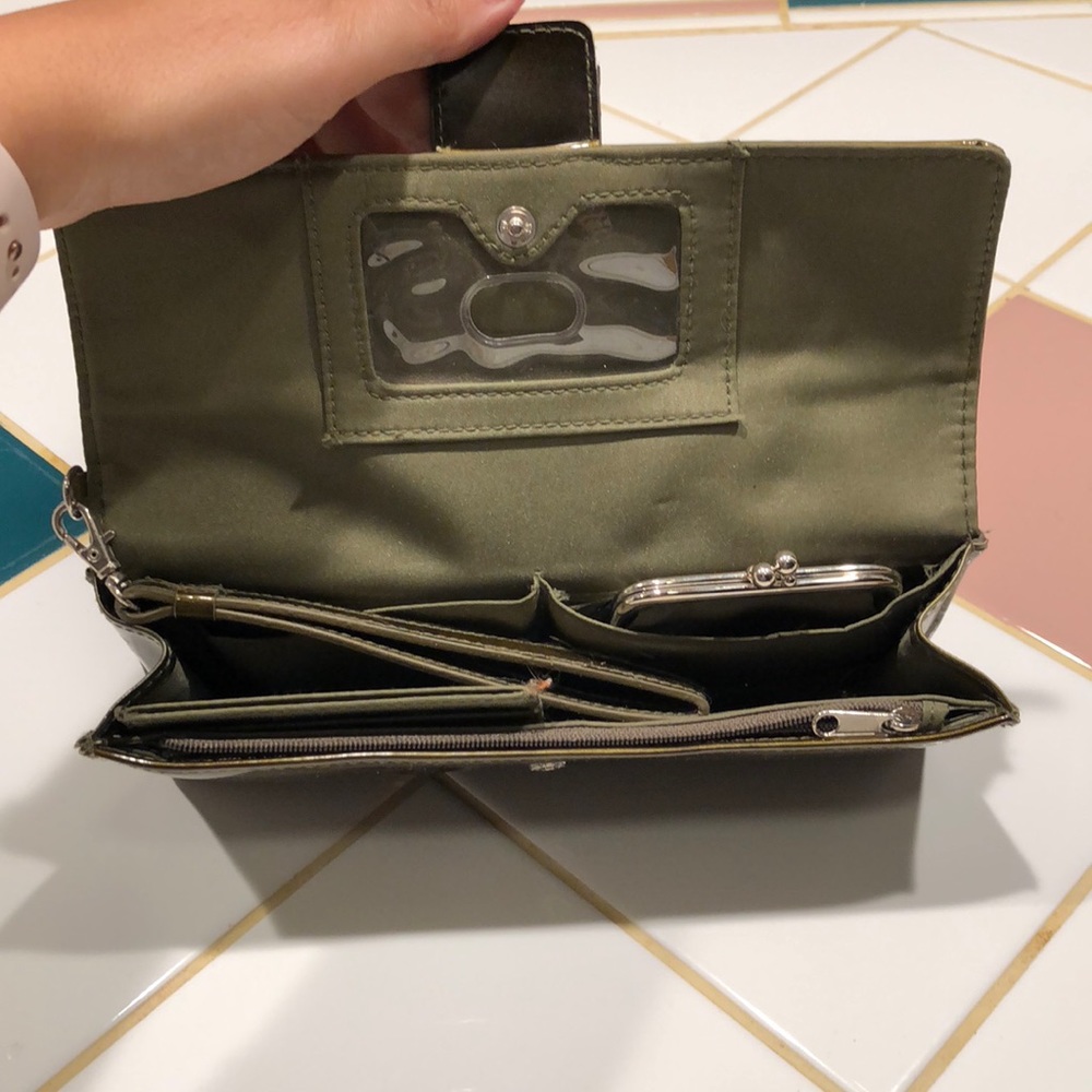 Wallet wristlet - Picture 3 of 3